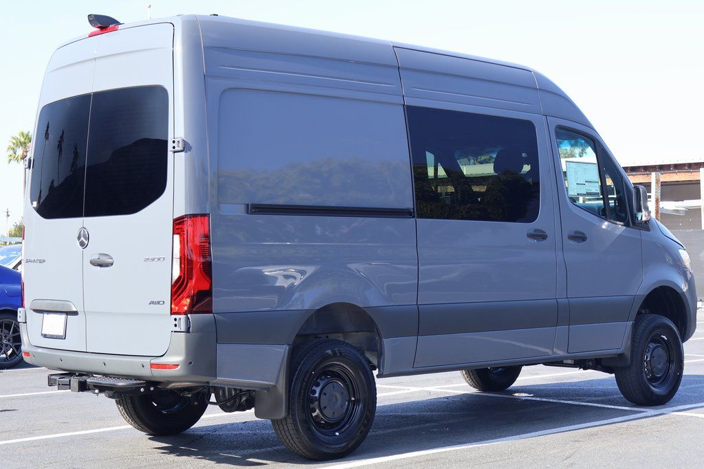 Thumbnail: 2026 Mercedes-Benz Sprinter - 2
