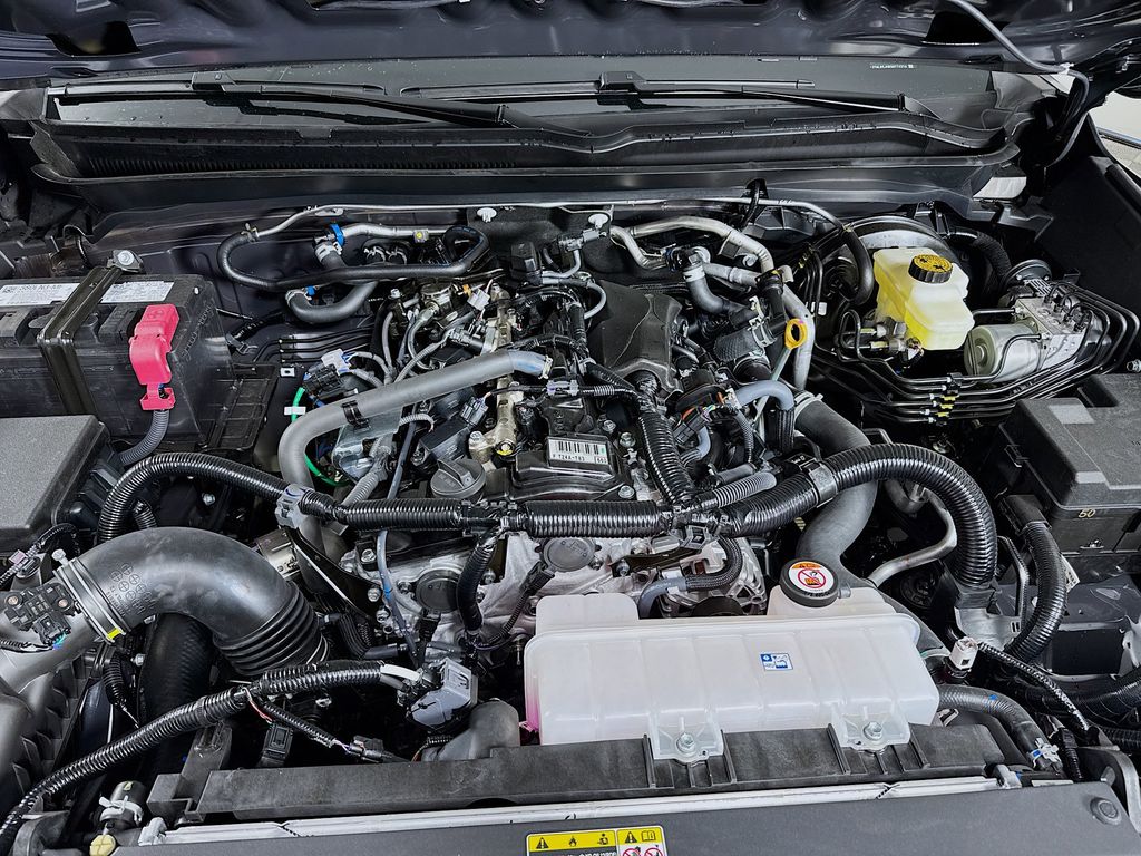 2025 Toyota Tacoma SR5 - Photo 10