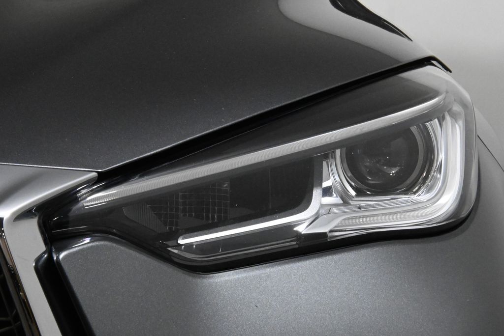 2023 INFINITI QX55 Luxe 11