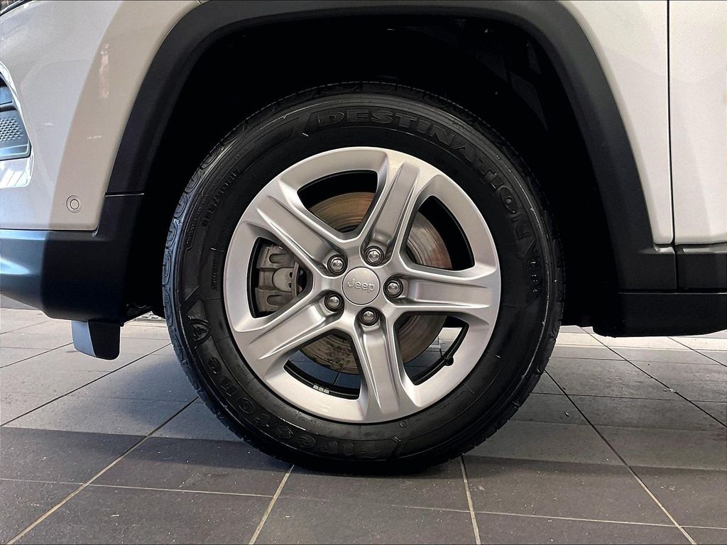 2023 Jeep Compass — photo 7