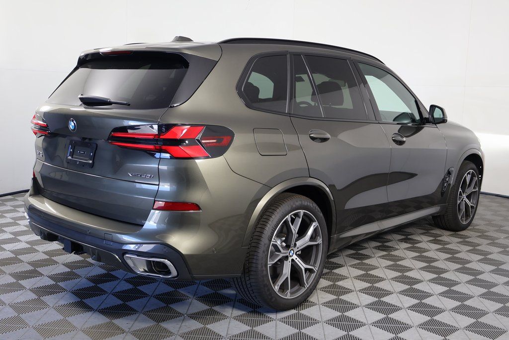 Thumbnail: 2026 BMW X5 - 2