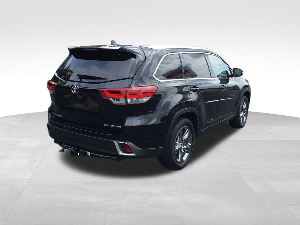 2018 Toyota Highlander Limited Platinum 3