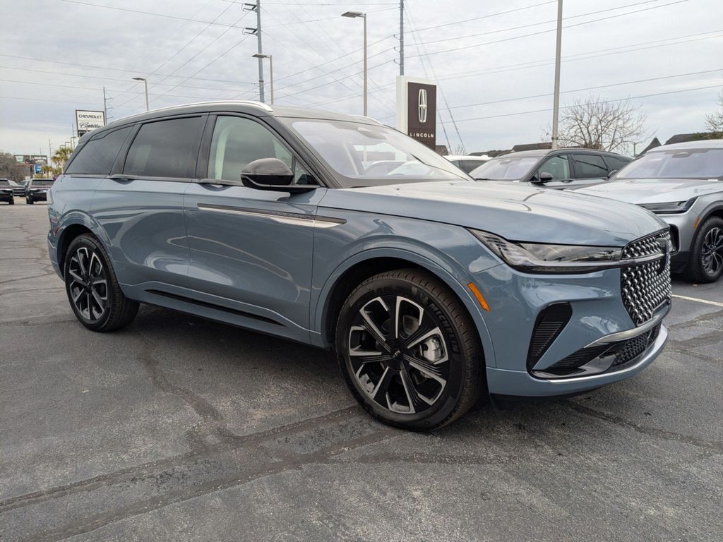 2025 Lincoln Nautilus Hybrid Reserve