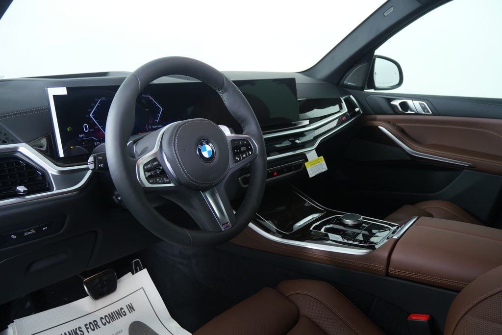 Thumbnail: 2026 BMW X5 - 13