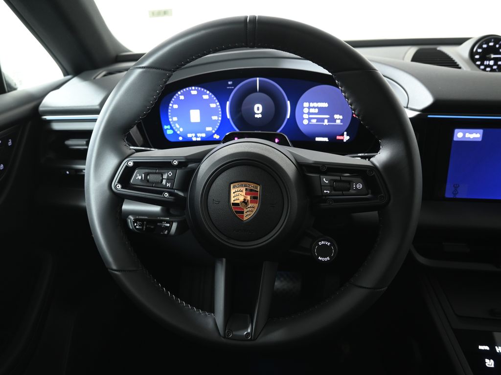 Thumbnail: 2026 Porsche Macan - 18