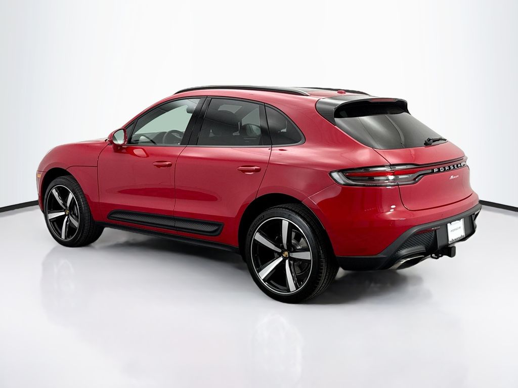 Thumbnail: 2026 Porsche Macan - 3