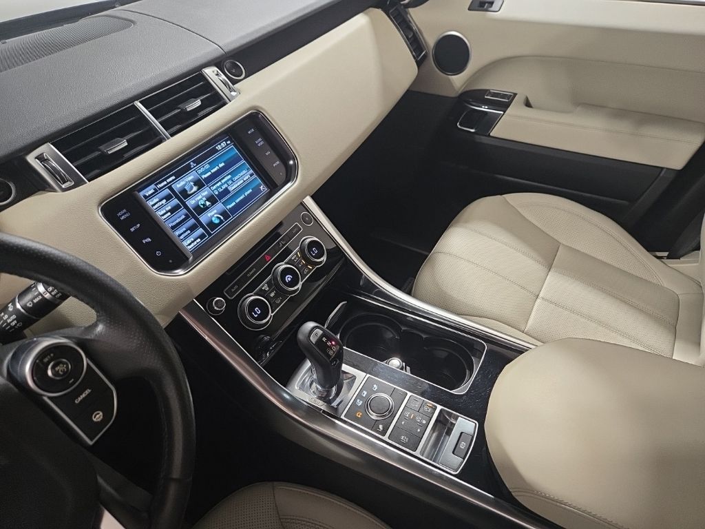 Used 2014 Black Land Rover 3.0L V6 Supercharged HSE image 15