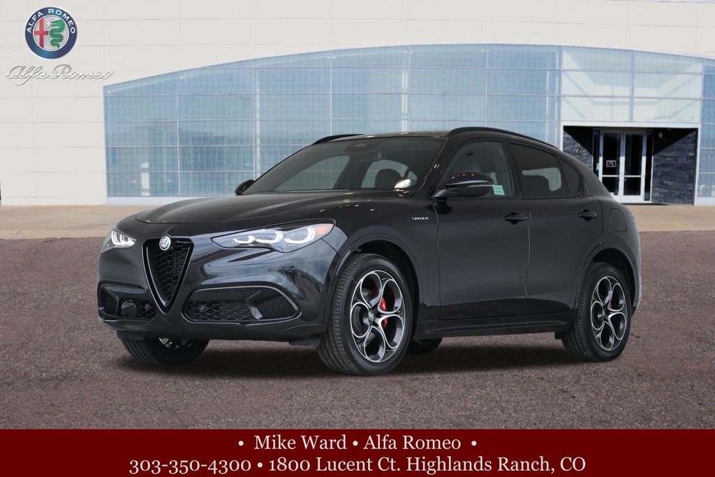 2025 Alfa Romeo Stelvio