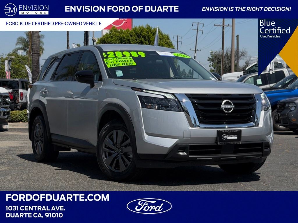 Brilliant Silver Metallic 2024 Nissan Pathfinder SUV / Crossover Front-Wheel Drive 9-Speed Automatic