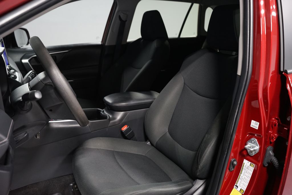 Thumbnail: 2024 Toyota RAV4 - 25