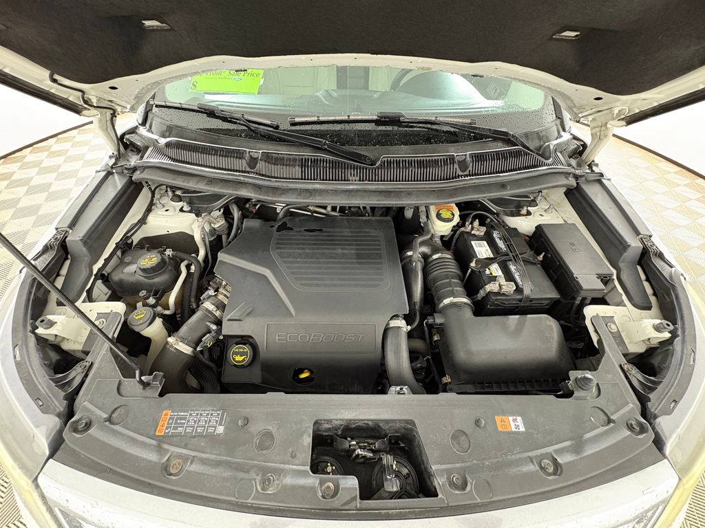 Used 2016 White Ford Platinum image 35