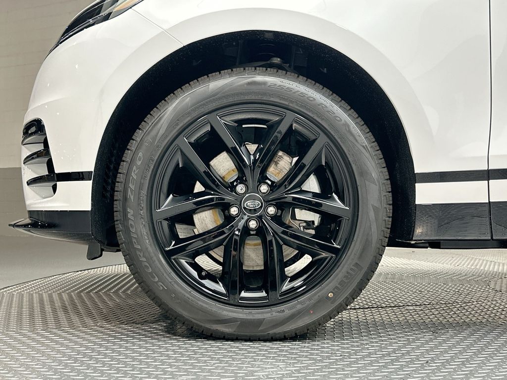 2025 Land Rover Range Rover Velar Dynamic SE 2