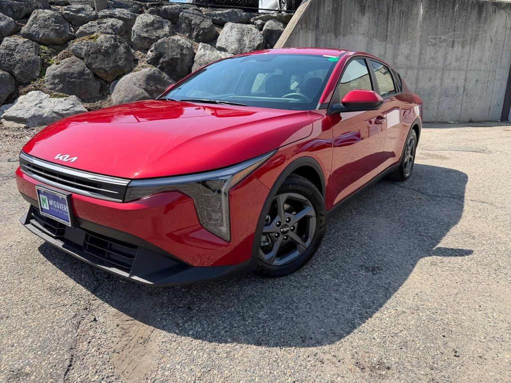 Currant Red 2025 Kia K4 LXS FWD Sedan Front-Wheel Drive Continuously Variable Transmission