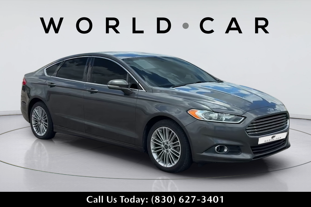  2016 Ford Fusion SE   