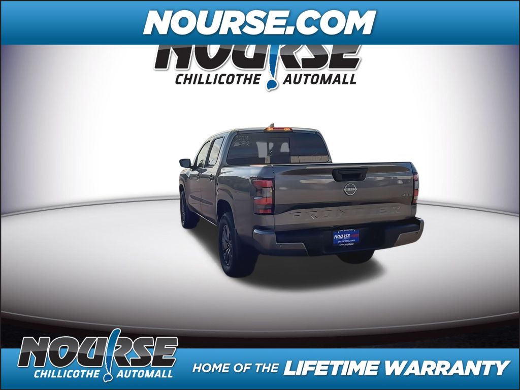 2025 Nissan Frontier SV photo