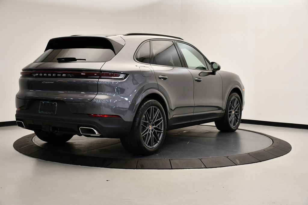 Thumbnail: 2025 Porsche Cayenne - 7