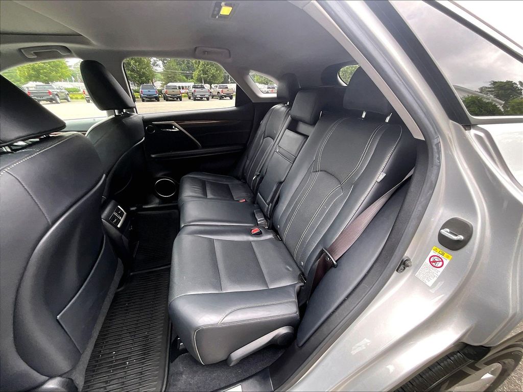 2017 Lexus RX — photo 15