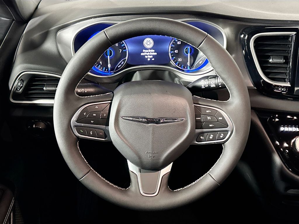 2026 Chrysler Voyager LX