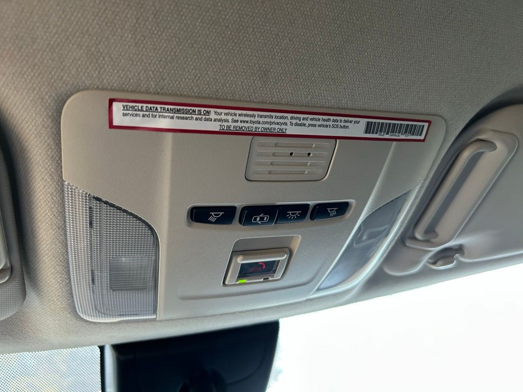 Thumbnail: 2021 Toyota Corolla - 26