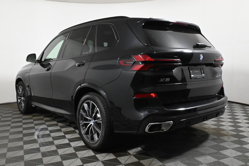 2025 BMW X5 xDrive50e 5