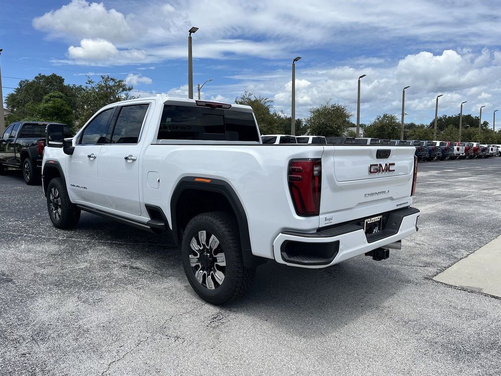 2024 GMC Sierra 2500HD Denali 4