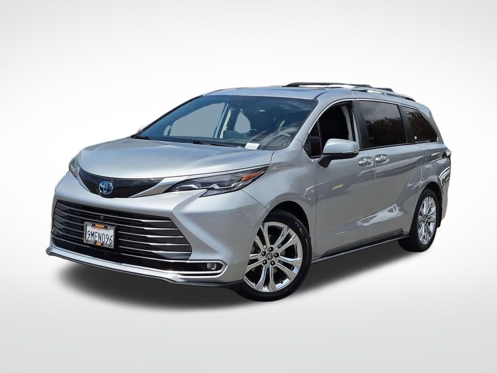 Celestial Silver Metallic 2024 Toyota Sienna Minivan Front-Wheel Drive Continuously Variable Transmission