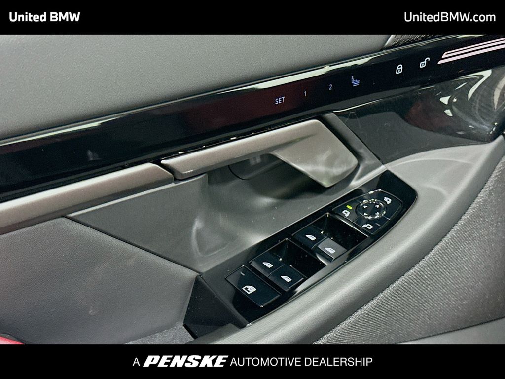 Thumbnail: 2026 BMW 5 Series - 3