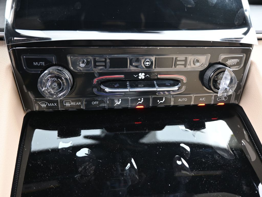 New 2025 Bright White Clearcoat Jeep Limited image 20