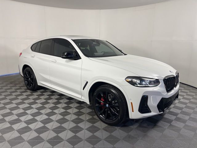 Thumbnail: 2024 BMW X4 - 3