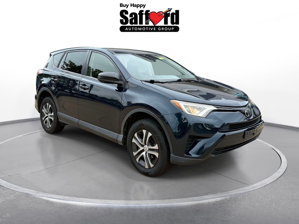 2018 Toyota RAV4 LE - Photo 8