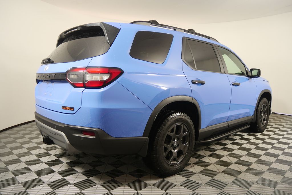 Thumbnail: 2023 Honda Pilot - 3