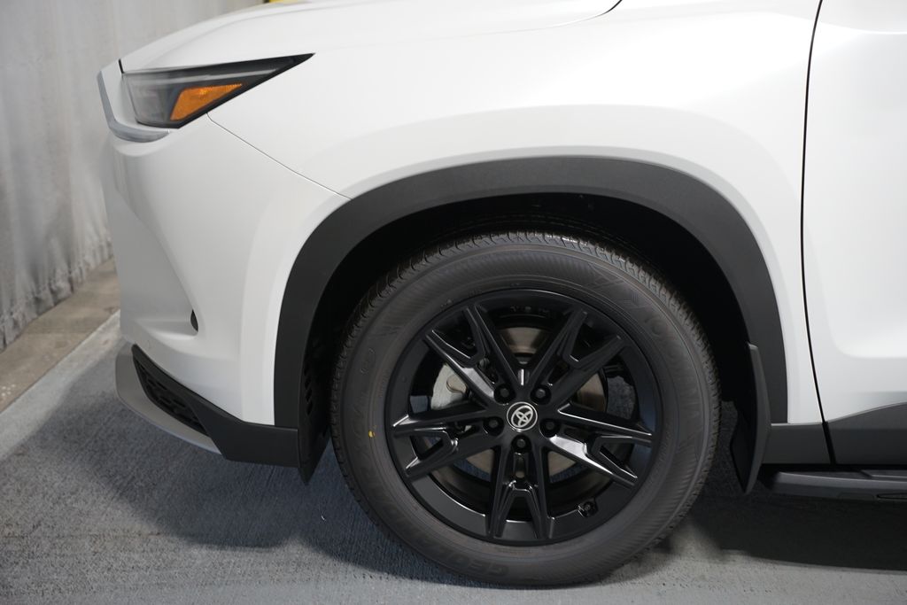 Thumbnail: 2026 Toyota Grand Highlander - 5