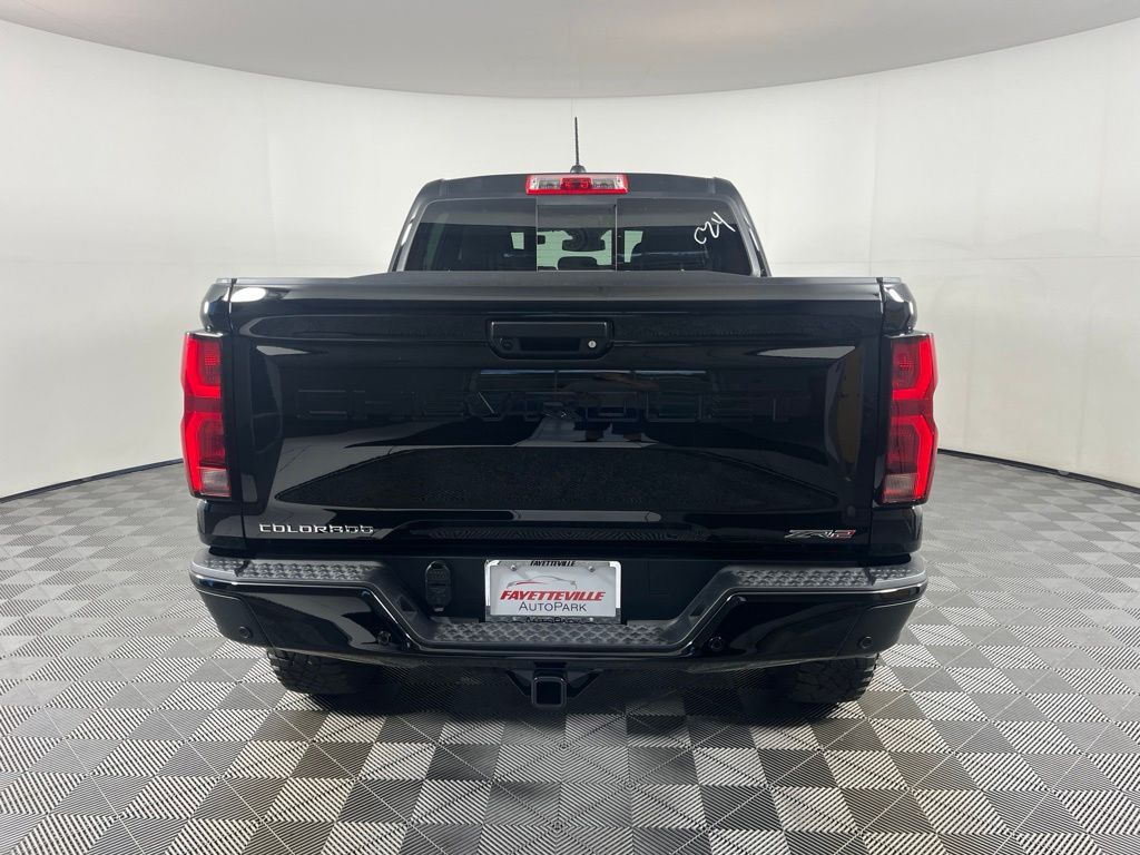 Thumbnail: 2026 Chevrolet Colorado - 4