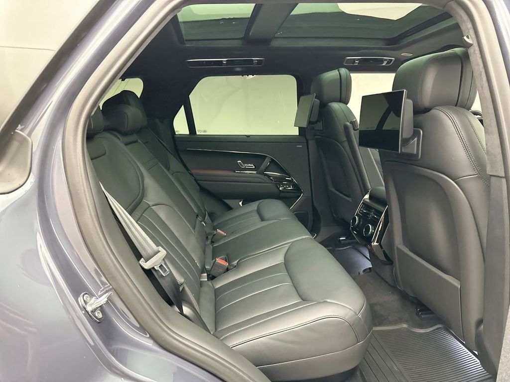 Thumbnail: 2025 Land Rover Range Rover Sport - 12