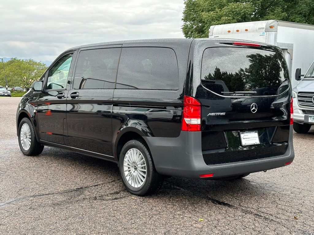 2023 Mercedes-Benz Metris Passenger 4