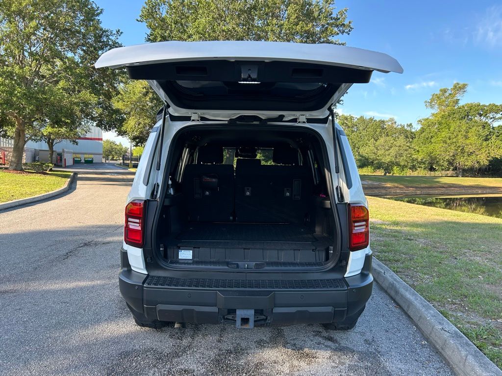 Thumbnail: 2025 Toyota Land Cruiser - 10