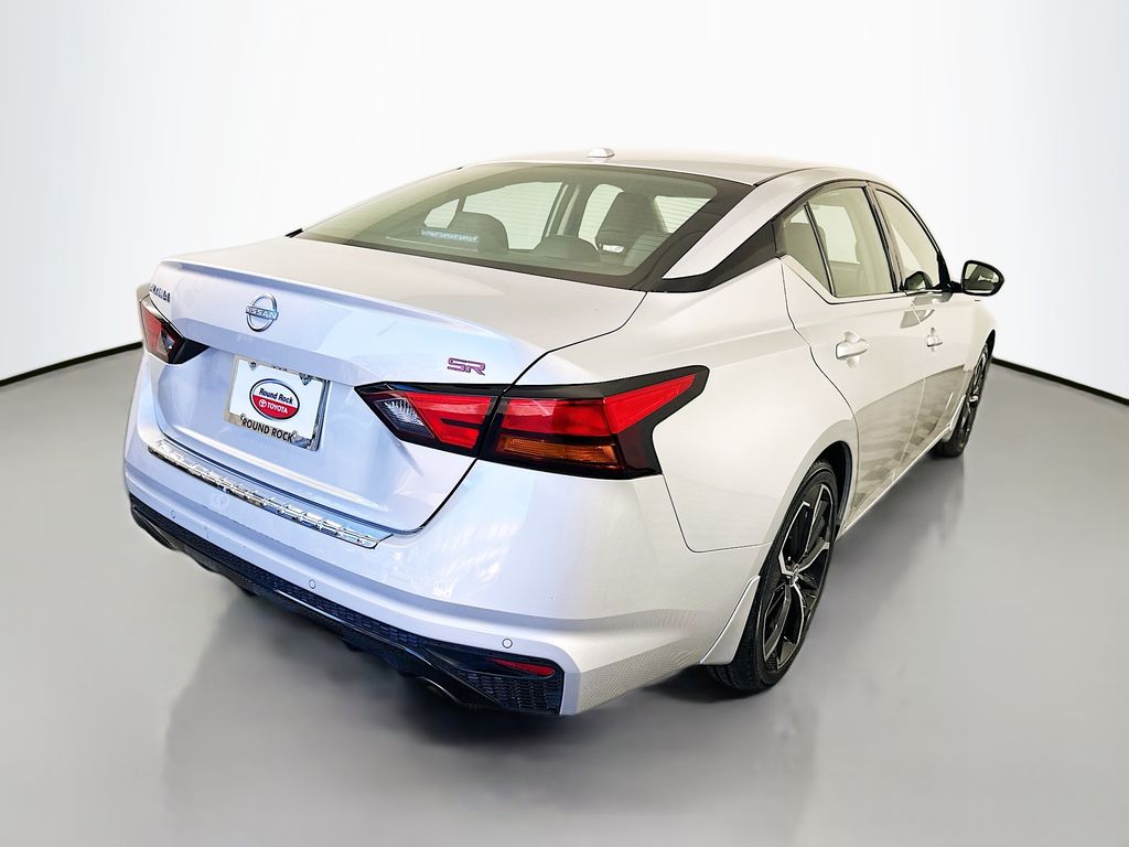 Thumbnail: 2023 Nissan Altima - 5