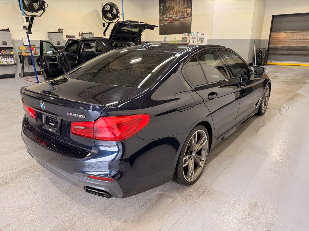 Thumbnail: 2020 BMW 5 Series - 6