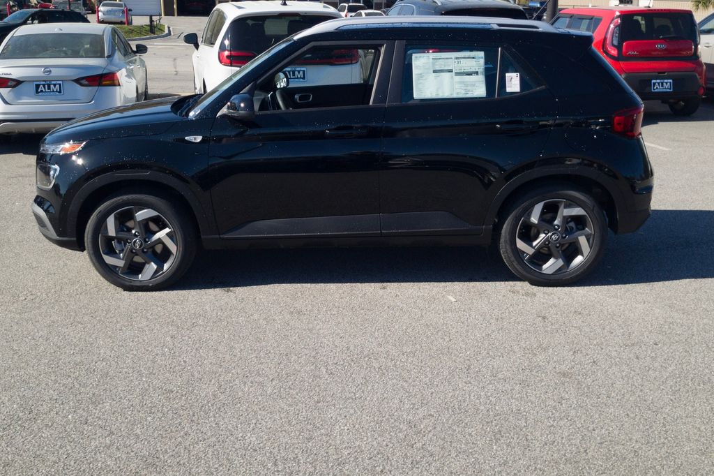 New 2026 Black Hyundai SEL image 8