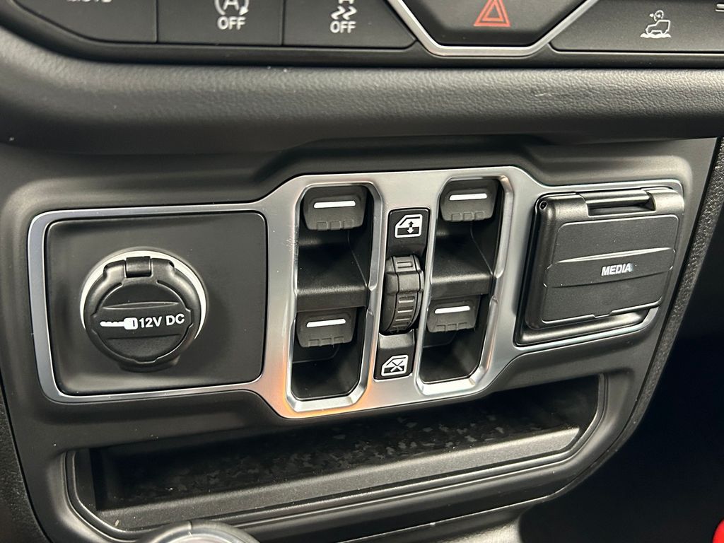 New 2026 Hydro Blue Pearlcoat Jeep Sahara image 19