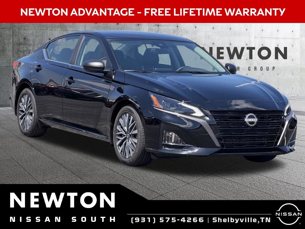 Super Black 2026 Nissan Altima Sedan Front-Wheel Drive Continuously Variable Transmission