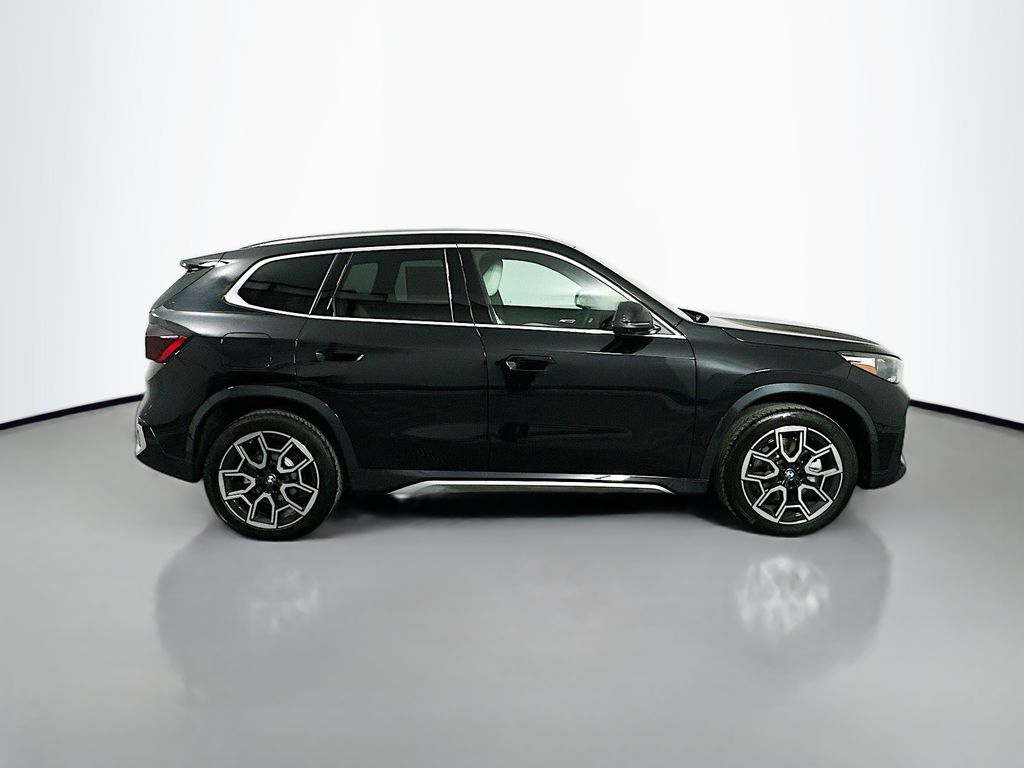 Thumbnail: 2026 BMW X1 - 4