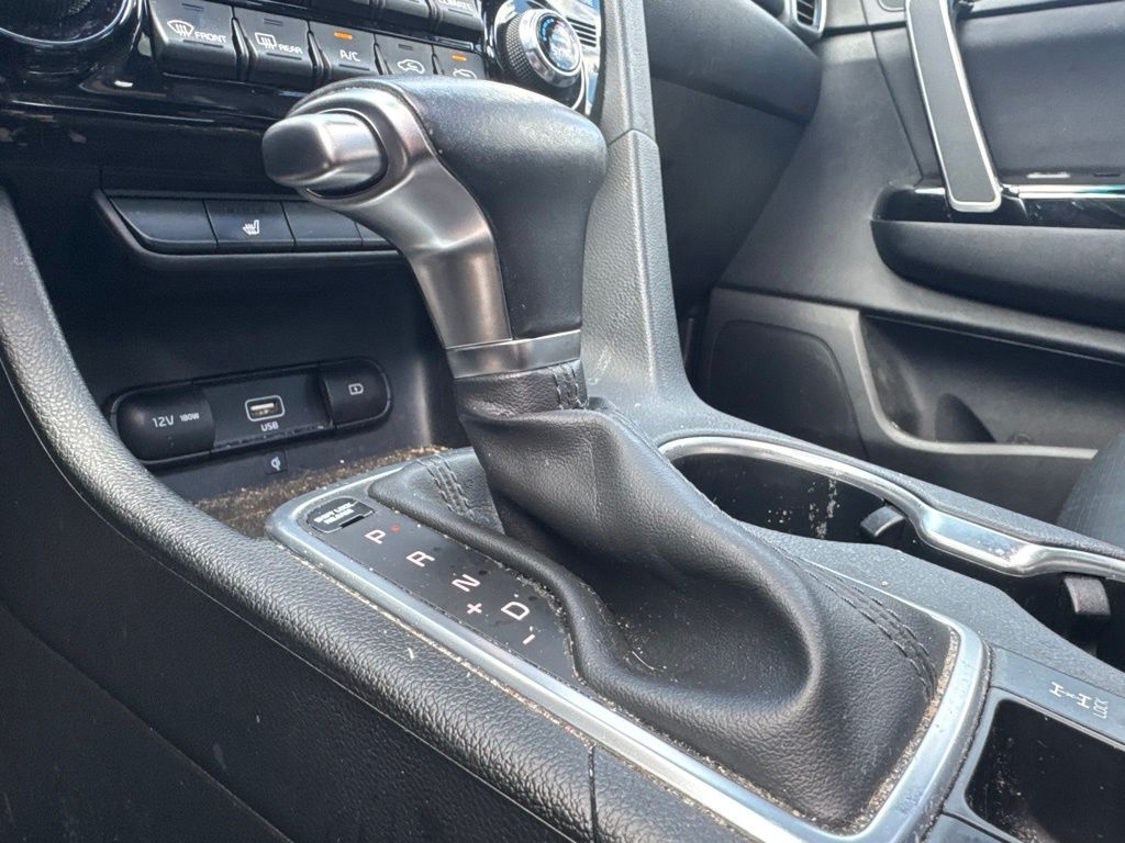 2022 Kia Sportage Nightfall White at Auto Express Mitsubishi