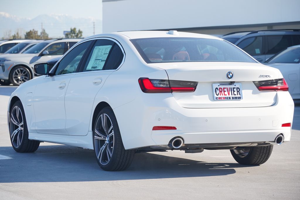 2024 BMW 3 Series 330e iPerformance 8