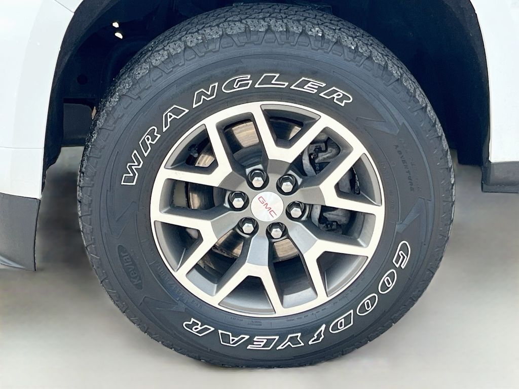 2021 GMC Canyon AT4 w/Leather White at AutoSavvy Houston Northwest