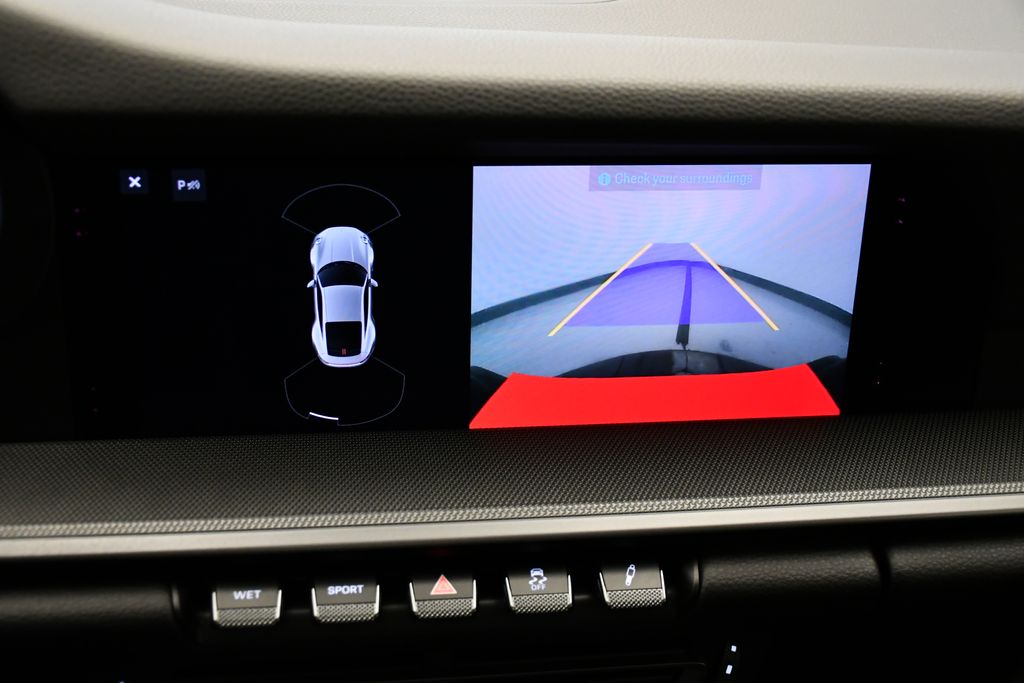 Thumbnail: 2020 Porsche 911 - 29