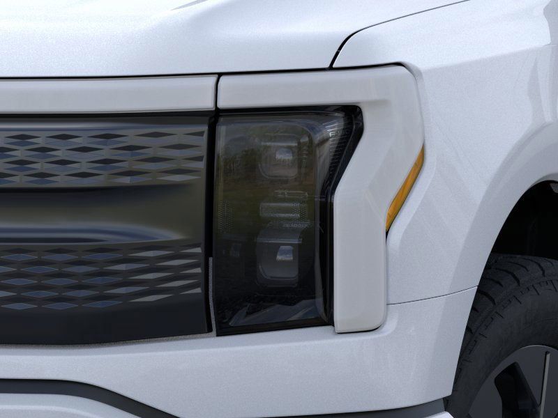 2025 Ford F-150 Lightning Flash - Photo 21