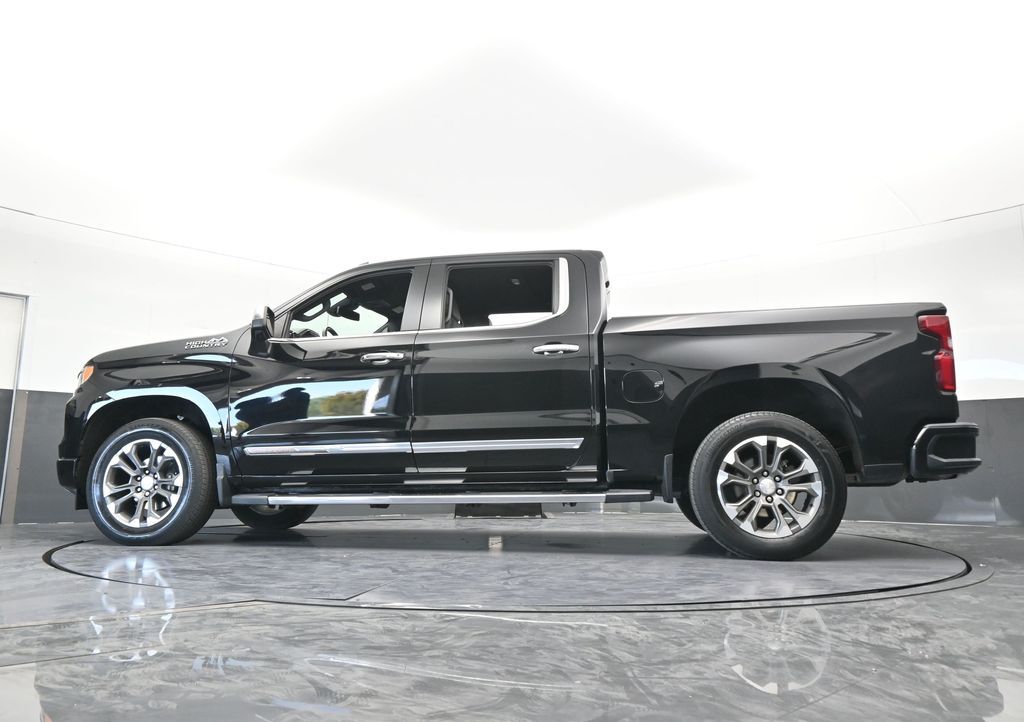 Used 2022 Black Chevrolet High Country image 71