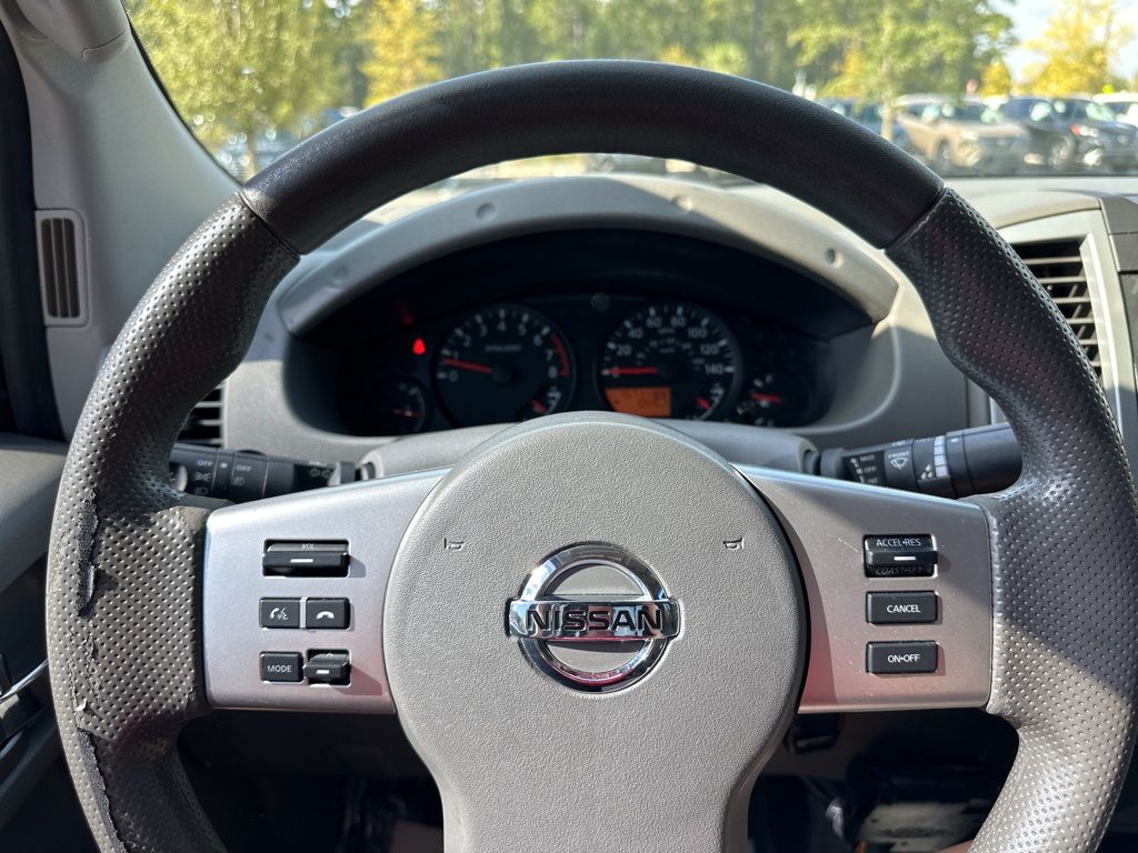 2016 Nissan Frontier SV 29