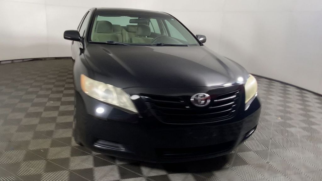 2009 Toyota Camry LE 3